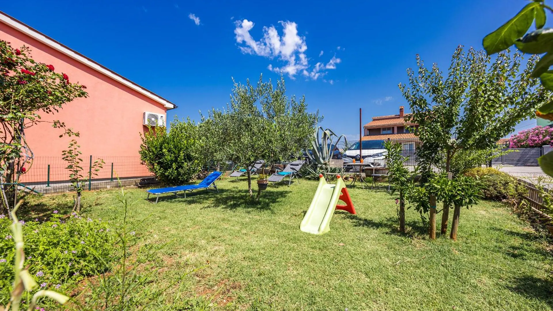 Apartments Vito Near Pula - Balcony, Sea View Galižana クロアチア