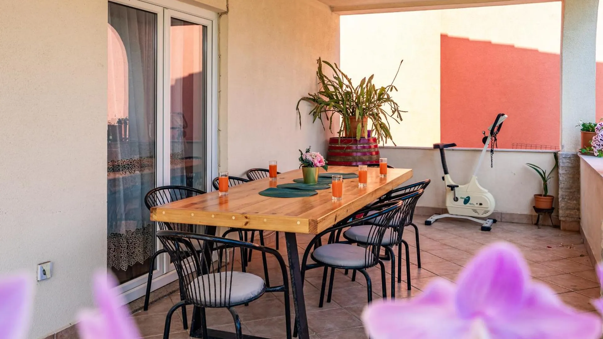 Apartments Vito Near Pula - Balcony, Sea View Galižana