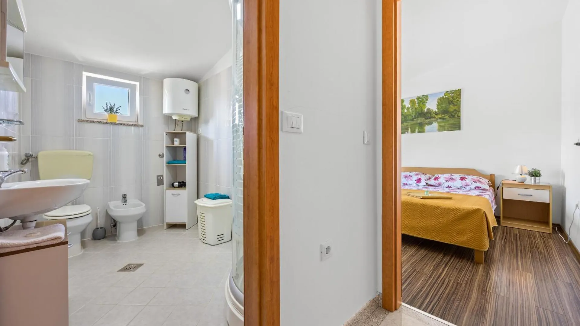 Apartments Vito Near Pula - Balcony, Sea View Galižana
