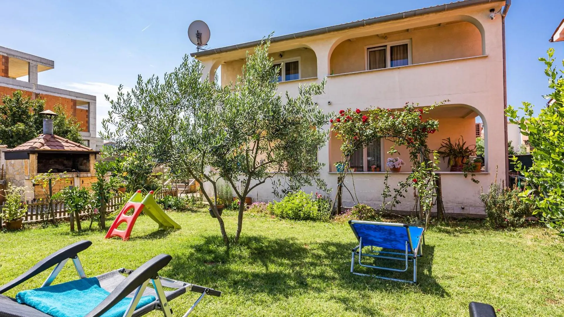 Apartments Vito Near Pula - Balcony, Sea View Galižana